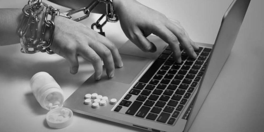 Πωλούσε στο dark web και γυμνές φωτογραφίες της 5χρονης αδερφής της - Σοκάρουν οι αποκαλύψεις για την 19χρονη