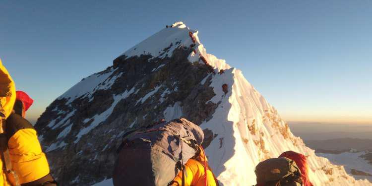Πού οφείλεται η απότομη αύξηση των θανάτων ορειβατών που ανεβαίνουν στο Έβερεστ;