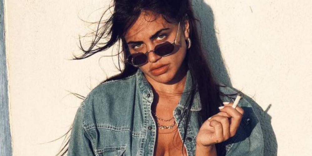 Ο κακός χαμός στο Instagram της Κόνι Μεταξά - Η τόπλες φωτογραφία και ο τσακωμός της μαμάς της