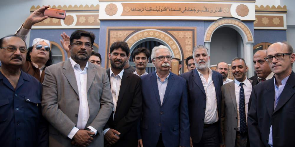 Εγκαινιάστηκε το μουσουλμανικό Τέμενος στο Βοτανικό [εικόνες]