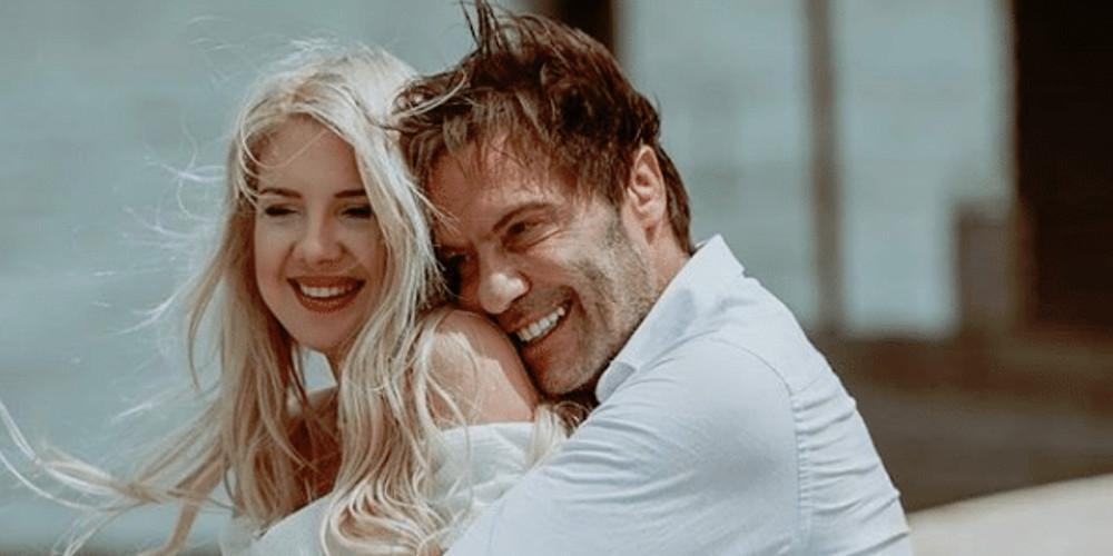 Γάμος Τζώρτζογλου - Μαριόλα: Οι πρώτες φωτογραφίες τους