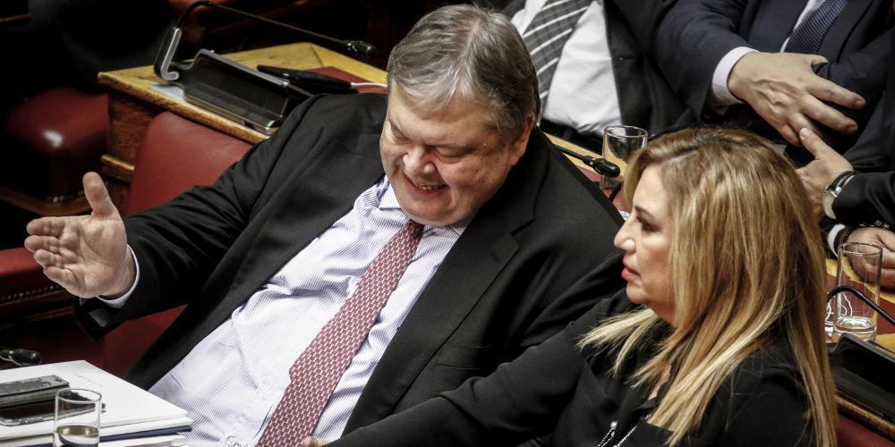 Όλοι εναντίον όλων στο ΚΙΝΑΛ και στο βάθος… μονομαχία για τον πράσινο ήλιο