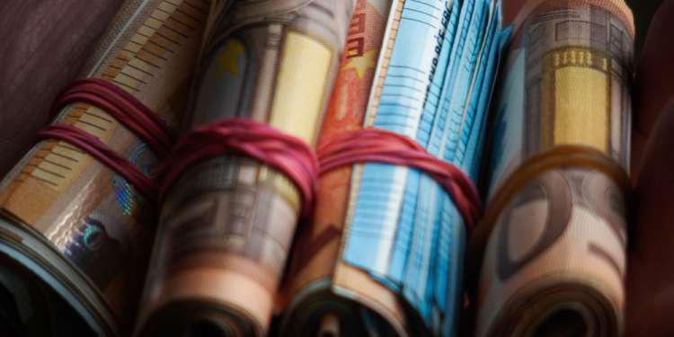 ΔΟΥ Σύνταξη Επίδομα 534 ευρώ απάτη χωριό αναπηρικά επιδόματα Επίδομα 534 ευρώ: Νέα πληρωμή σήμερα – Ποιους αφορά Κοινωνικό μέρισμα αύξηση κατώτατου μισθού