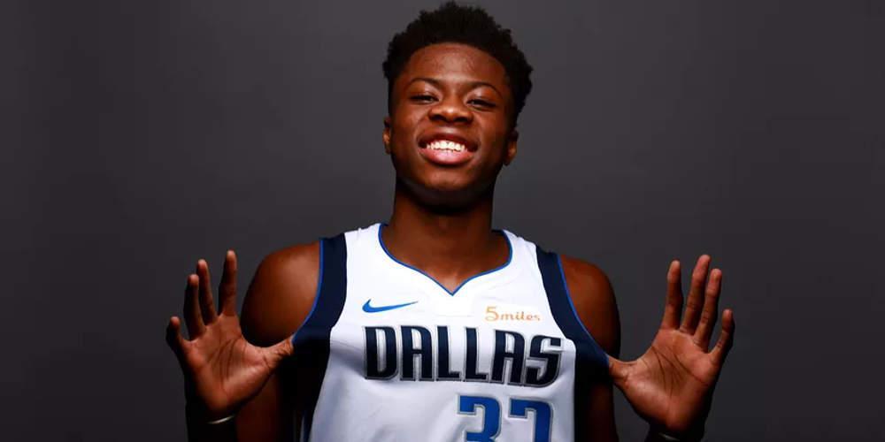 Με Κώστα Αντετοκούνμπο εύκολη νίκη οι Μάβερικς στο Summer League [βίντεο]