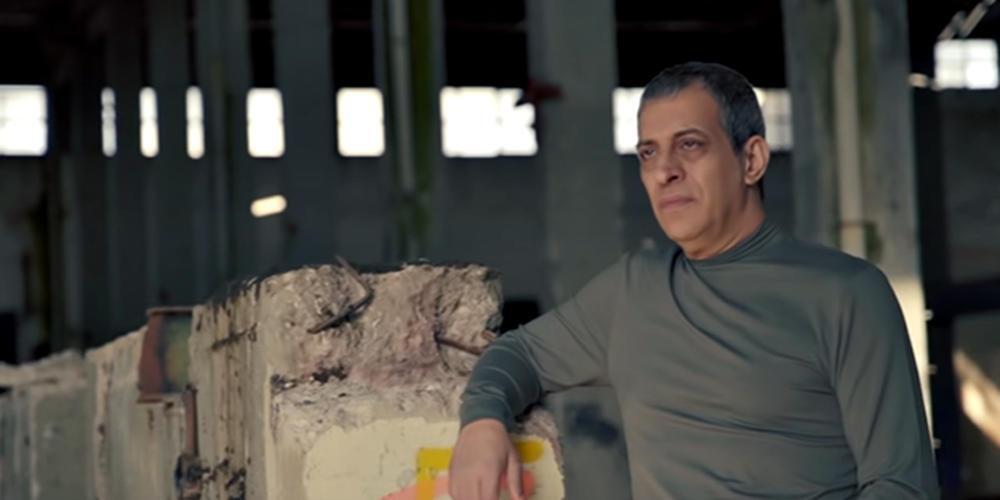 Θέμης Αδαμαντίδης: «Δέχθηκα μπουνιά κι αυτός που με χτύπησε μου είπε κάτι για λεφτά»