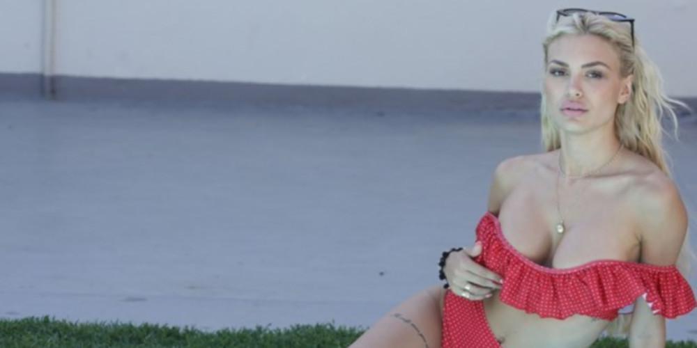 Η Αλεξάνδρα Παναγιώταρου στην πιο «καμπυλωτή» πόζα που την έχουμε δει [εικόνα]