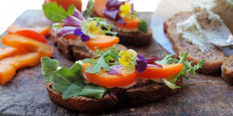 Οι 10+1 φαγητά για μακροζωία - Δες τη λίστα Το Ντουμπάι απαγορεύει στα εστιατόρια να σερβίρουν φαγητά και ποτά με λουλούδια