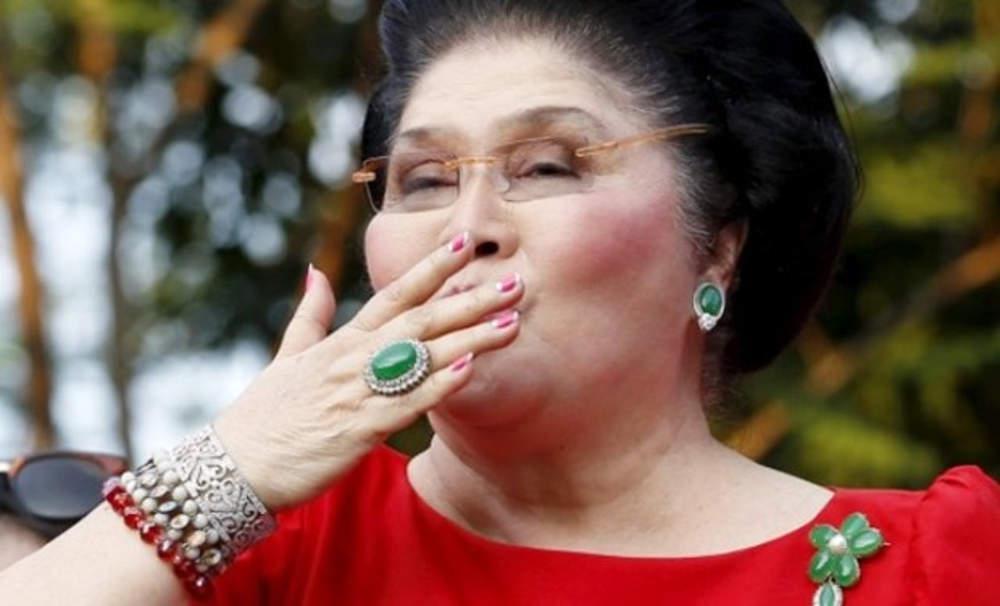 Καλεσμένοι έπαθαν δηλητηρίαση στα γενέθλια της Ιμέλντα Μάρκος