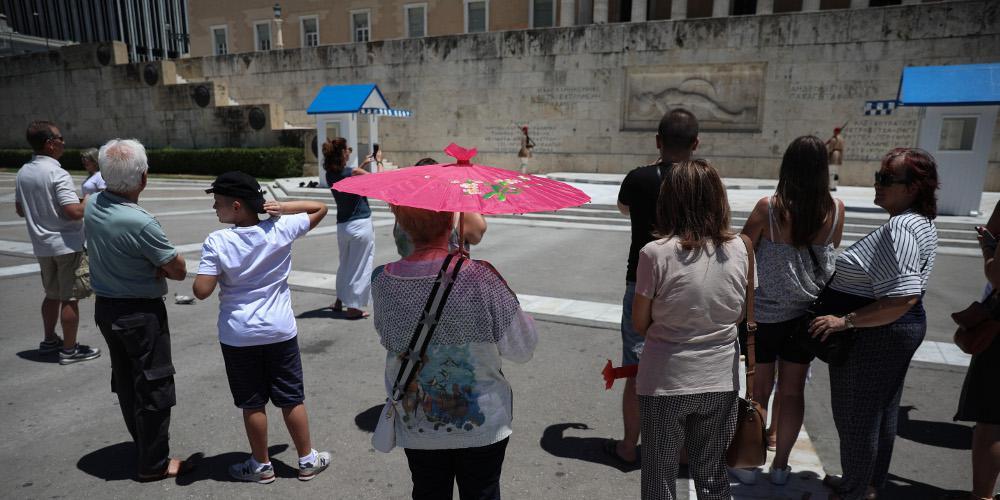 Καιρός: Μίνι «καύσωνας» το Πάσχα - Θα φτάσει τους 37 βαθμούς η θερμοκρασία