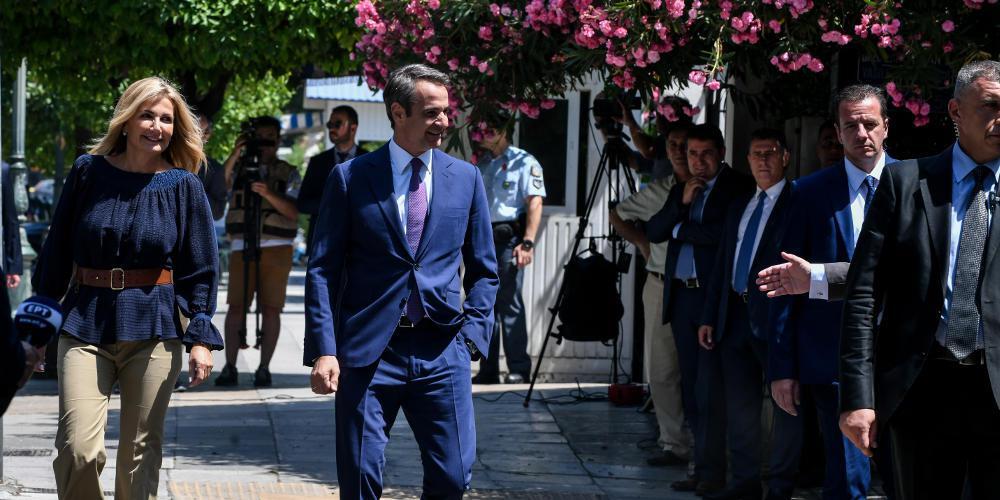 Γερμασνικά ΜΜΕ: Ο Μητσοτάκης ως αντι-Τσίπρας υπόσχεται πολιτική αλλαγή