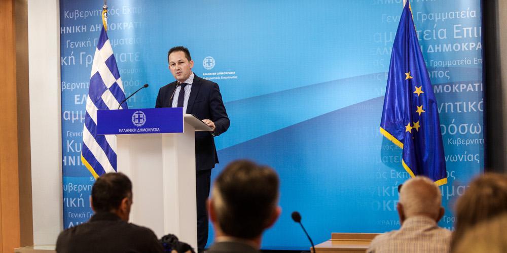 Πέτσας: Ζήτημα εθνικής σημασίας το προσφυγικό-μεταναστευτικό