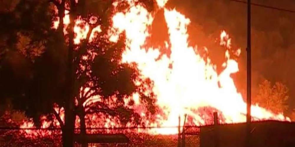 Απίστευτο: Έπεσε κεραυνός και έκαψε 45.000 τόνοι ουίσκι στις ΗΠΑ