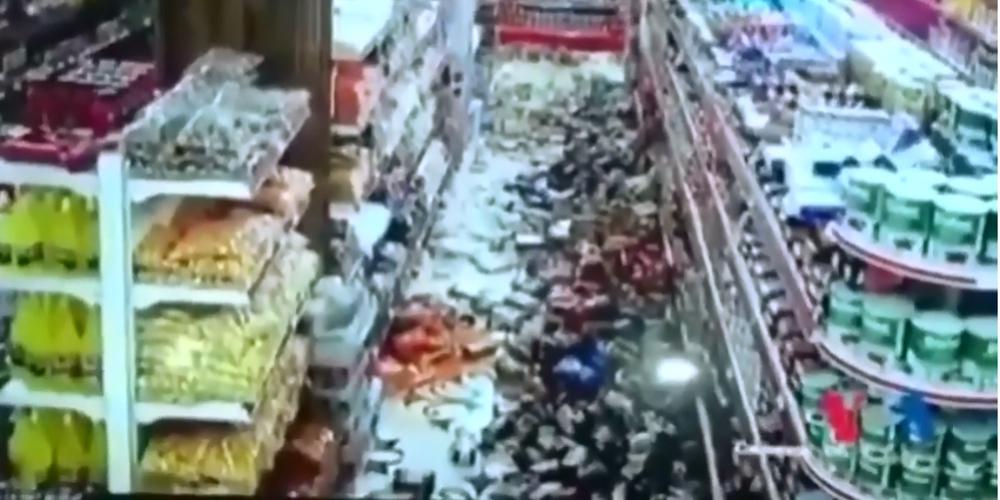 Σεισμός 5,7 Ρίχτερ στο Ιράν - Ένας νεκρός και δεκάδες τραυματίες [βίντεο]
