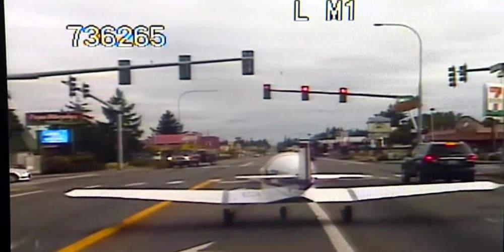 Απίστευτο: Αεροπλάνο στο Σιάτλ έκανε αναγκαστική προσγείωση σε αεροδιάδρομο [βίντεο]