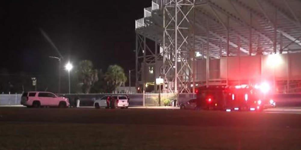 Συναγερμός στην Αλαμπάμα: Πυροβολισμοί σε σχολικό αγώνα με τουλάχιστον 10 τραυματίες