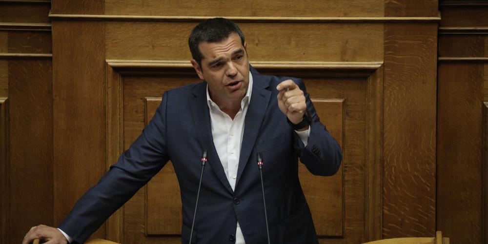 Στο κενό τα παιχνίδια ΣΥΡΙΖΑ με το σύνταγμα