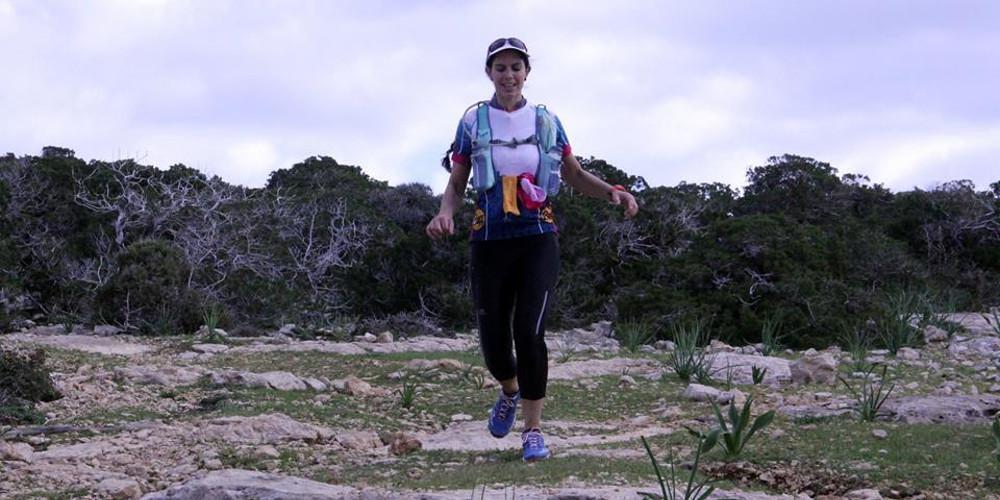 Τραγωδία στην Ικαρία: Η άτυχη Νάταλι έπεσε στο κενό αγκαλιά με τον βράχο