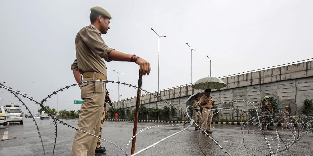 Άγριες διαδηλώσεις με έναν νεκρό στο Κασμίρ της Ινδίας