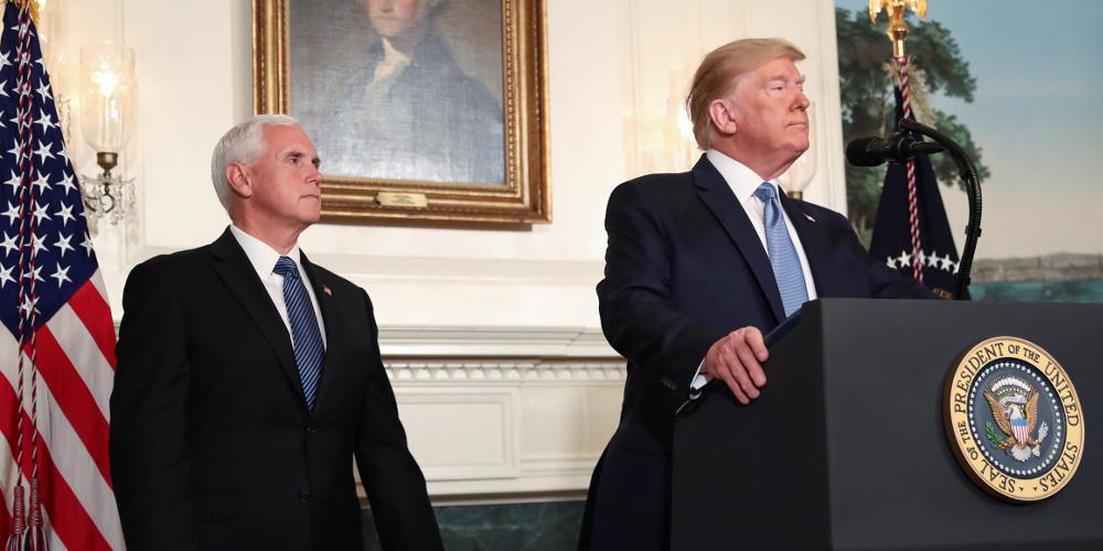 «Θύμα» του κορωνοϊού ο Λευκός Οίκος - Θετικός στον ιό ο θαλαμηπόλος του Τραμπ