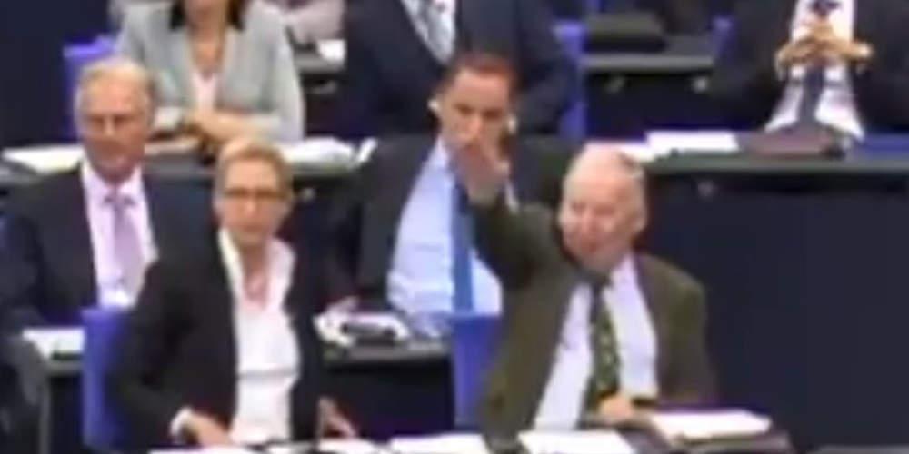 Σάλος στη Γερμανία: Ο ηγέτης του AfD χαιρέτισε ναζιστικά στη Βουλή [βίντεο]