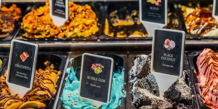 Στροφή στα οικογενειακά παγωτά, λόγω των lockdowns