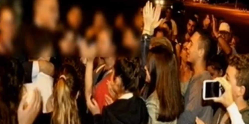 «Ζεστή» υποδοχή στη Ζάκυνθο για τον δάσκαλο που κατηγορήθηκε για αποπλάνηση και αθωώθηκε