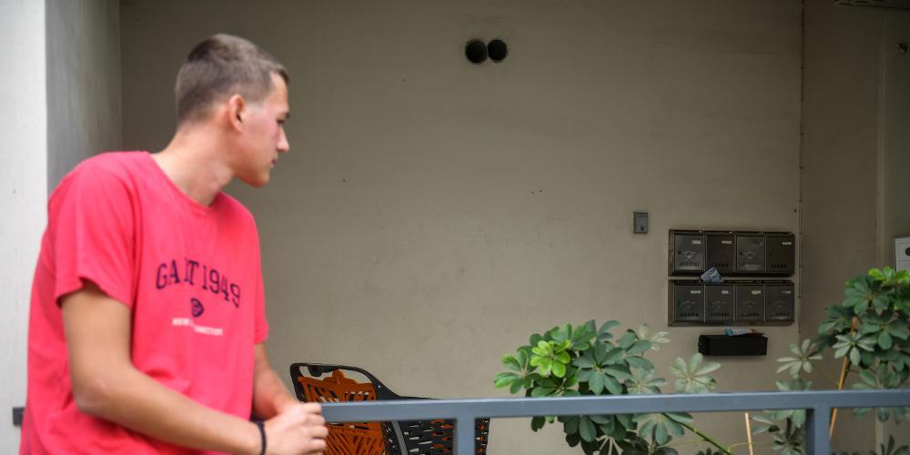 «Σε έπιανε η καρδιά σου αν άκουγες το κλάμα»: Η μαρτυρία του φοιτητή που βρήκε το βρέφος στη Νέα Ιωνία