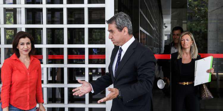 Αίτηση εξαίρεσης της Τουλουπάκη από τη Novartis κατέθεσε ο Λοβέρδος