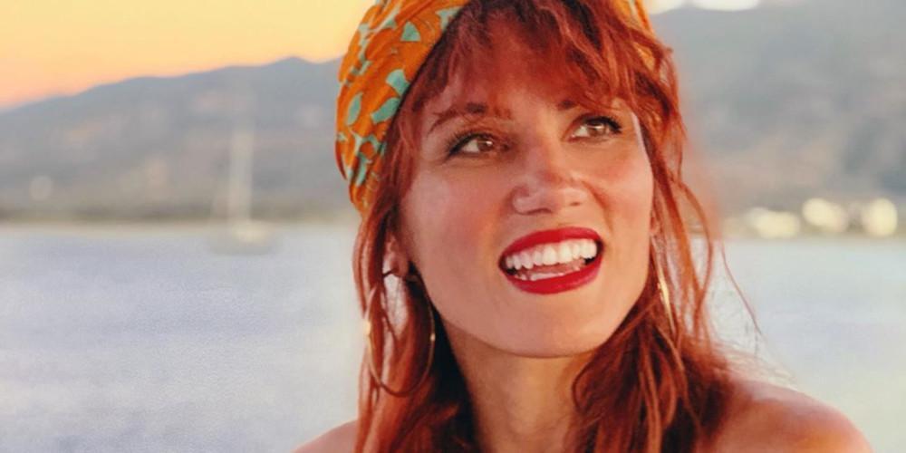 Η Συνατσάκη φύλαξε την πιο σέξι καλοκαιρινή φωτογραφία για την πρώτη μέρα του φθινοπώρου