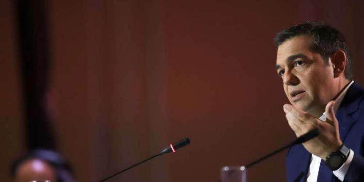 «Είσαι προδότης» - Φραστική επίθεση στον Τσίπρα σε αεροπλάνο [βίντεο]