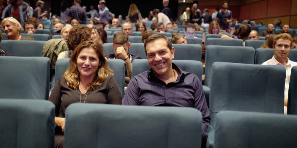 Στις «Νύχτες Πρεμιέρας» Τσίπρας-Μπαζιάνα – Είδαν τη νέα ταινία του Κεν Λόουτς [εικόνες]