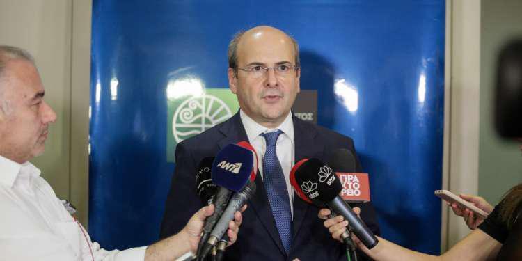 Συνάντηση Χατζηδάκης με θεσμούς: Πρόοδος με τα ενεργειακά