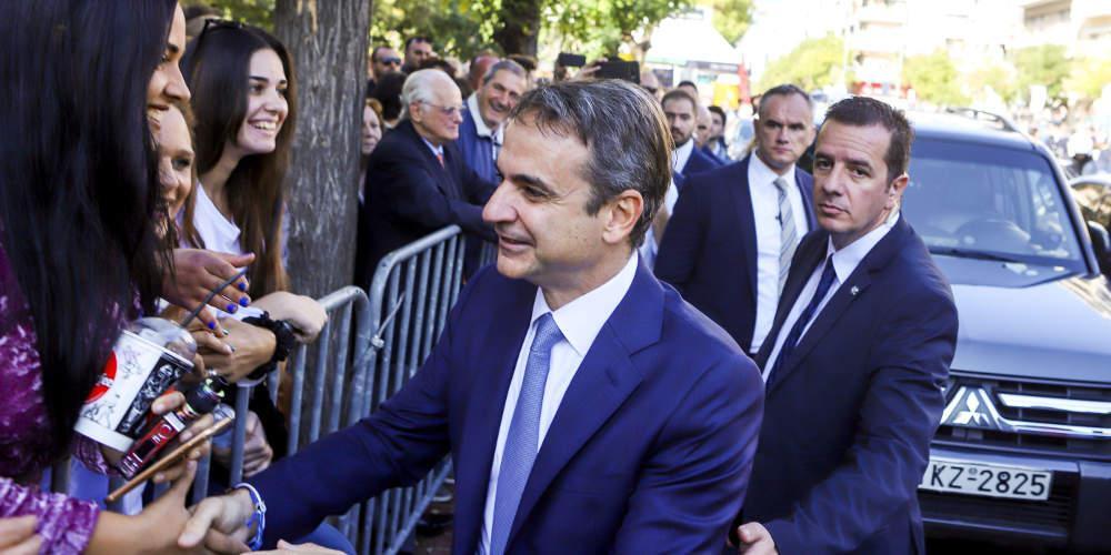 Ο Κυριάκος Μητσοτάκης παρακολούθησε το ματς Ατλέτικο-Μπαρτσελόνα [εικόνες]