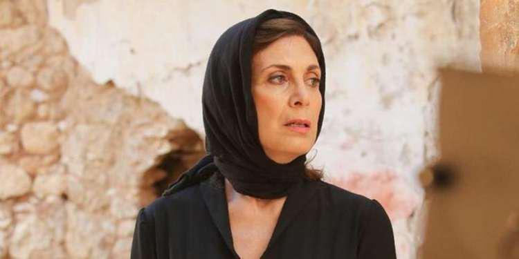 Άγριες Μέλισσες: Καταρρέει η Μυρσίνη – Θα εκδηλωθεί ή θα κινηθεί στο σκοτάδι