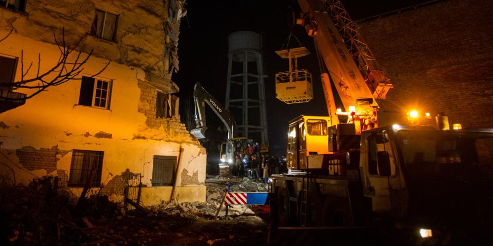 Σεισμός στην Αλβανία: Ανασύρθηκαν νεκρά τρία παιδιά και τη μητέρα τους - Στους 46 έφτασαν οι νεκροί