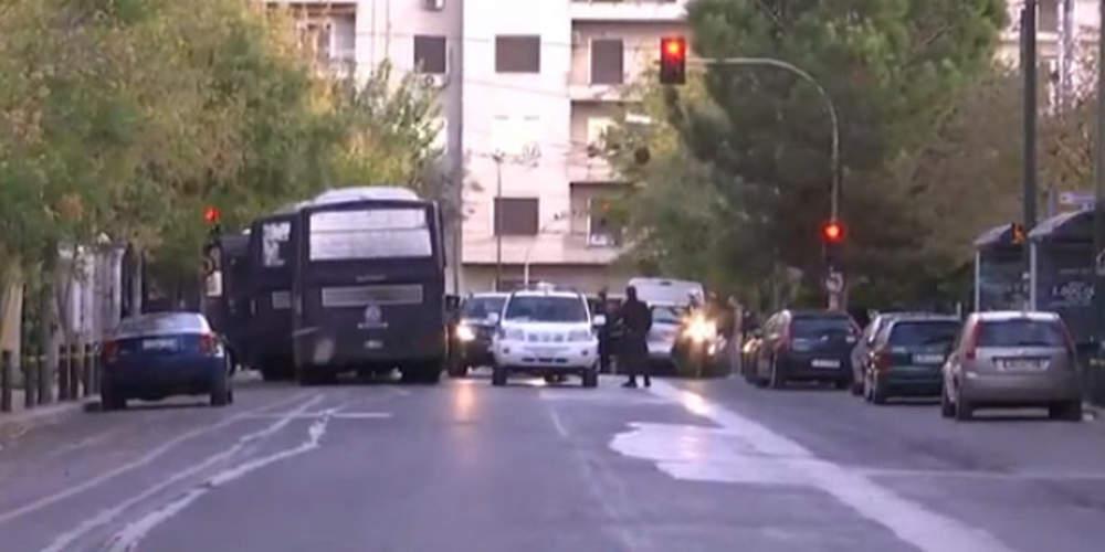 Επιχείρηση της ΕΛ.ΑΣ. σε υπό κατάληψη κτίριο πίσω από την ΑΣΟΕΕ