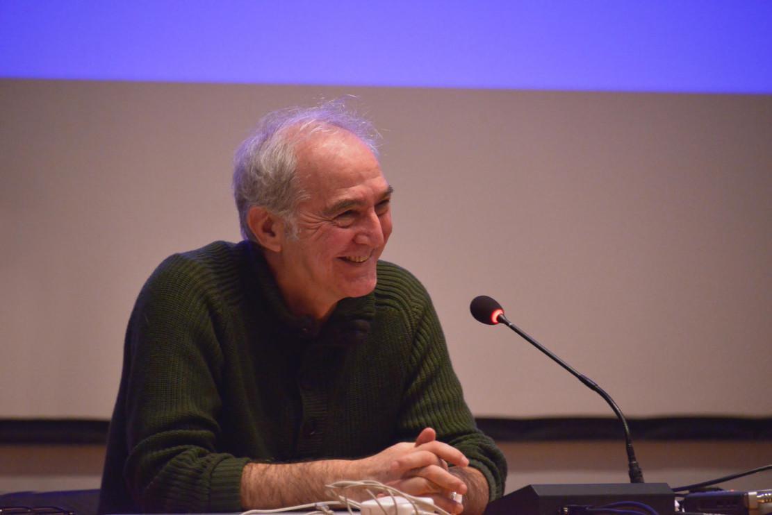 Ο Μανώλης Μπαμπούσης αναπνέει και «αναπνέεται» από την τέχνη