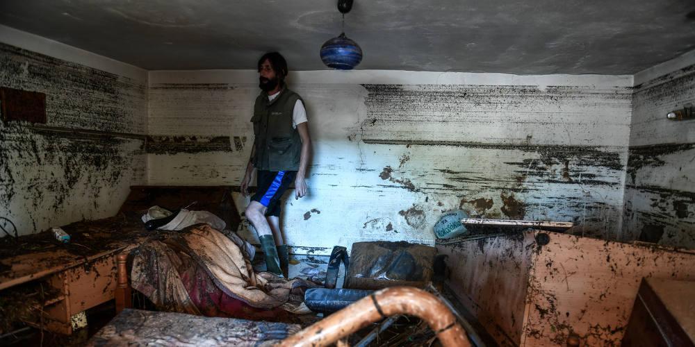 Κακοκαιρία «Γηρυόνης»: Σάρωσε Ρόδο-Λήμνο τη νύχτα - Τέσσερις οι νεκροί [εικόνες & βίντεο]