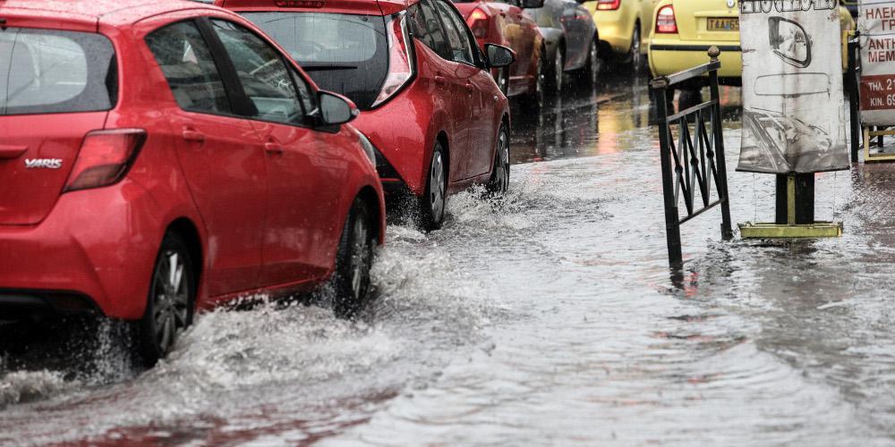 Κίνηση στους δρόμους: Ταλαιπωρεί η «Βικτώρια» την κυκλοφορία