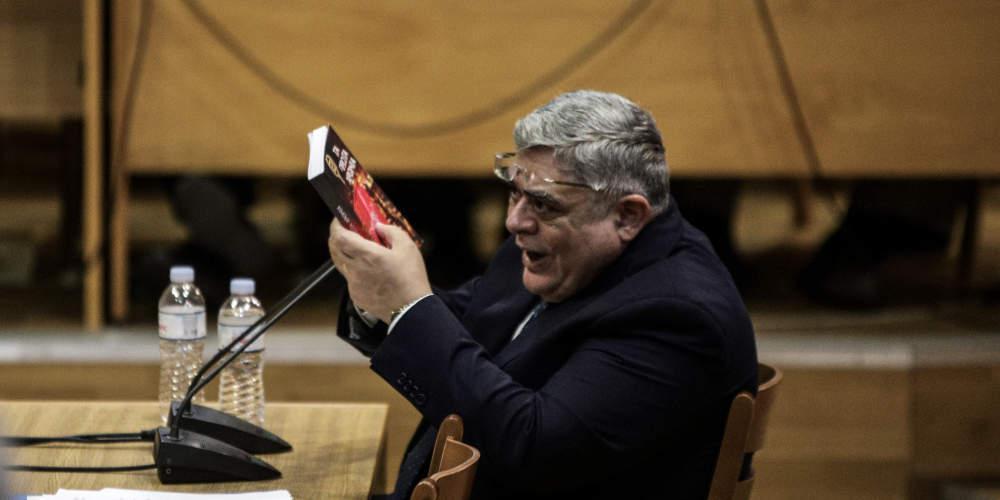 Το «ίδιο βιολί» ο Μιχαλολιάκος: Δεν υπάρχει καμία εγκληματική οργάνωση