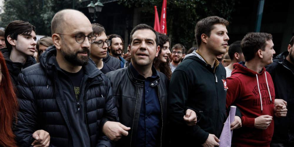 Μήνυμα Τσίπρα στο εσωτερικό του ΣΥΡΙΖΑ και φουλ προς ΠΑΣΟΚοποίηση