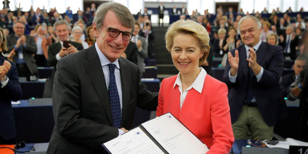 Εποχή φον ντερ Λάιεν στην Κομισιόν: Η Ευρωβουλή ενέκρινε την ανάληψη της προεδρίας