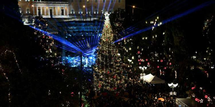 Η πιο λαμπερή Παραμονή Πρωτοχρονιάς - Ποιοι θα τραγουδήσουν στο Σύνταγμα