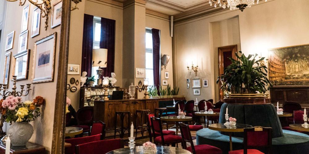 Foyer Café Bistrot: Πάντα την Κυριακή με μια σειρά live εμφανίσεις