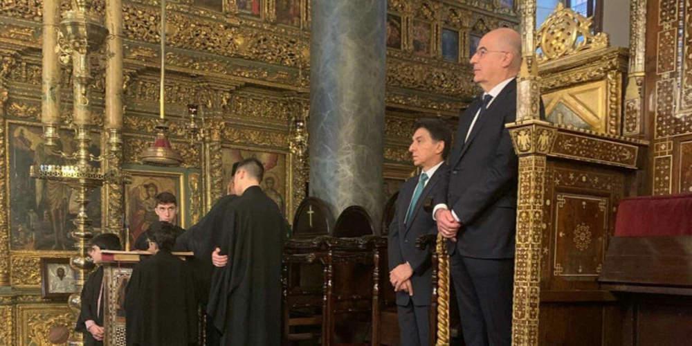 Στο Φανάρι για την Θεία Λειτουργία ο Νίκος Δένδιας