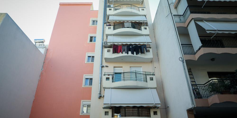 Τραγωδία στο Ίλιον: Από έλλειψη οξυγόνου πέθανε το αγοράκι που εγκλωβίστηκε σε αποθηκευτικό χώρο