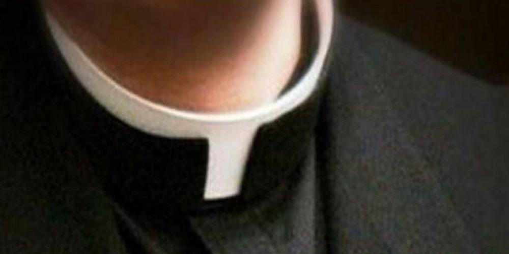 Θύμα παιδόφιλου ιερέα στην Γαλλία τον δολοφόνησε με έναν σταυρό