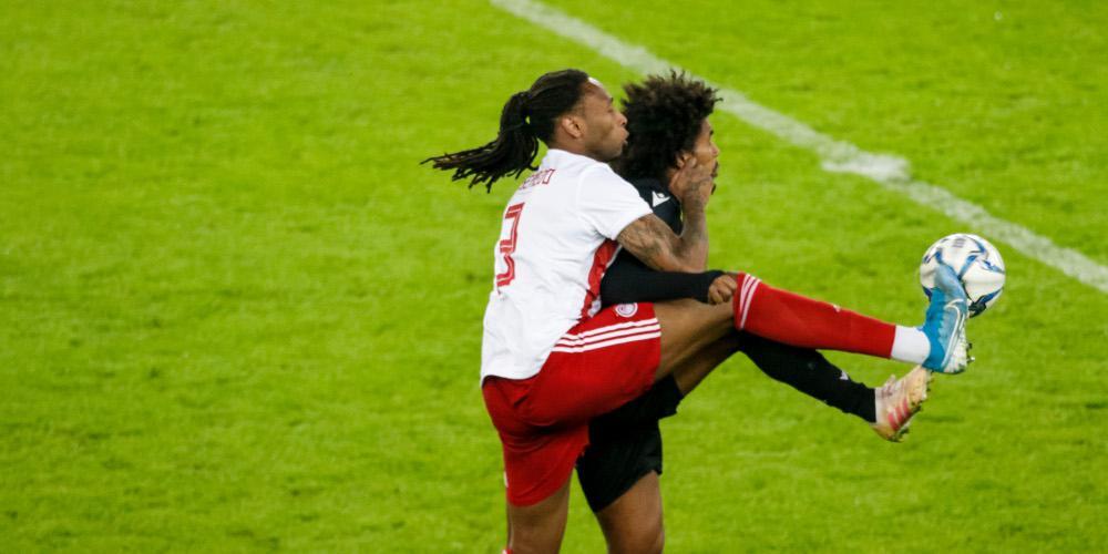 «Χ»αμένος ο Ολυμπιακός μετά το 1-1 με τον ΠΑΟΚ στο Καραϊσκάκη