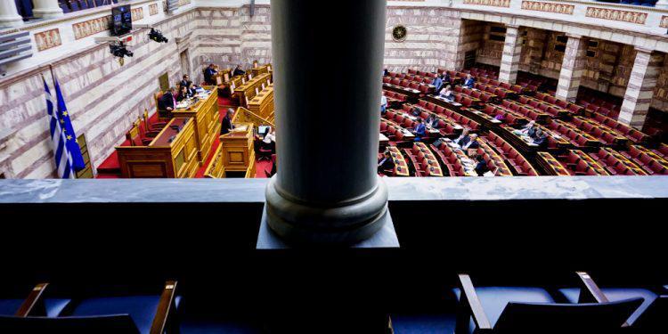 Εκλογικός νόμος: Ψηφίζεται απόψε η επαναφορά της ενισχυμένης αναλογικής