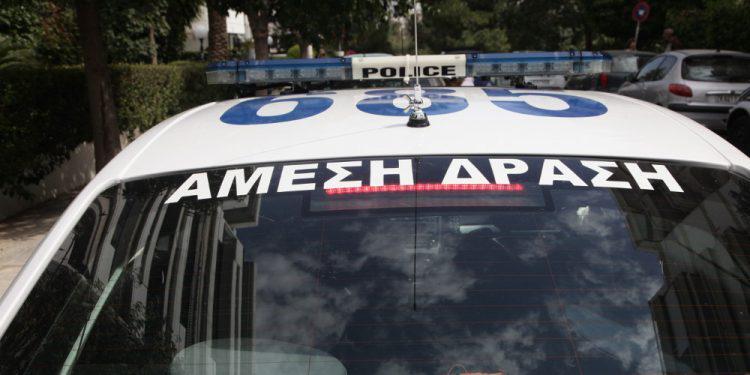 44χρονος αλλιθέα: Άγριος ξυλοδαρμός μαθητή έξω από σχολείο